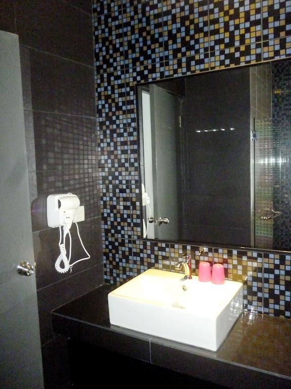 My Dream Hotel SDK Стая снимка
